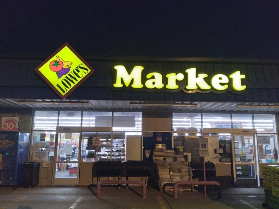 Lowe's Market Ozona, Texas
